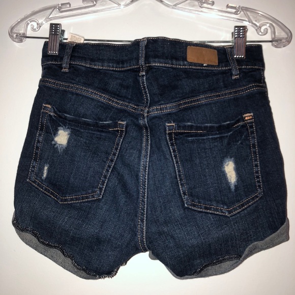 Garage Shorts - Picture 2 of 4